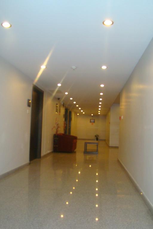 The Curzon Court Hotel Bangalore Exterior photo