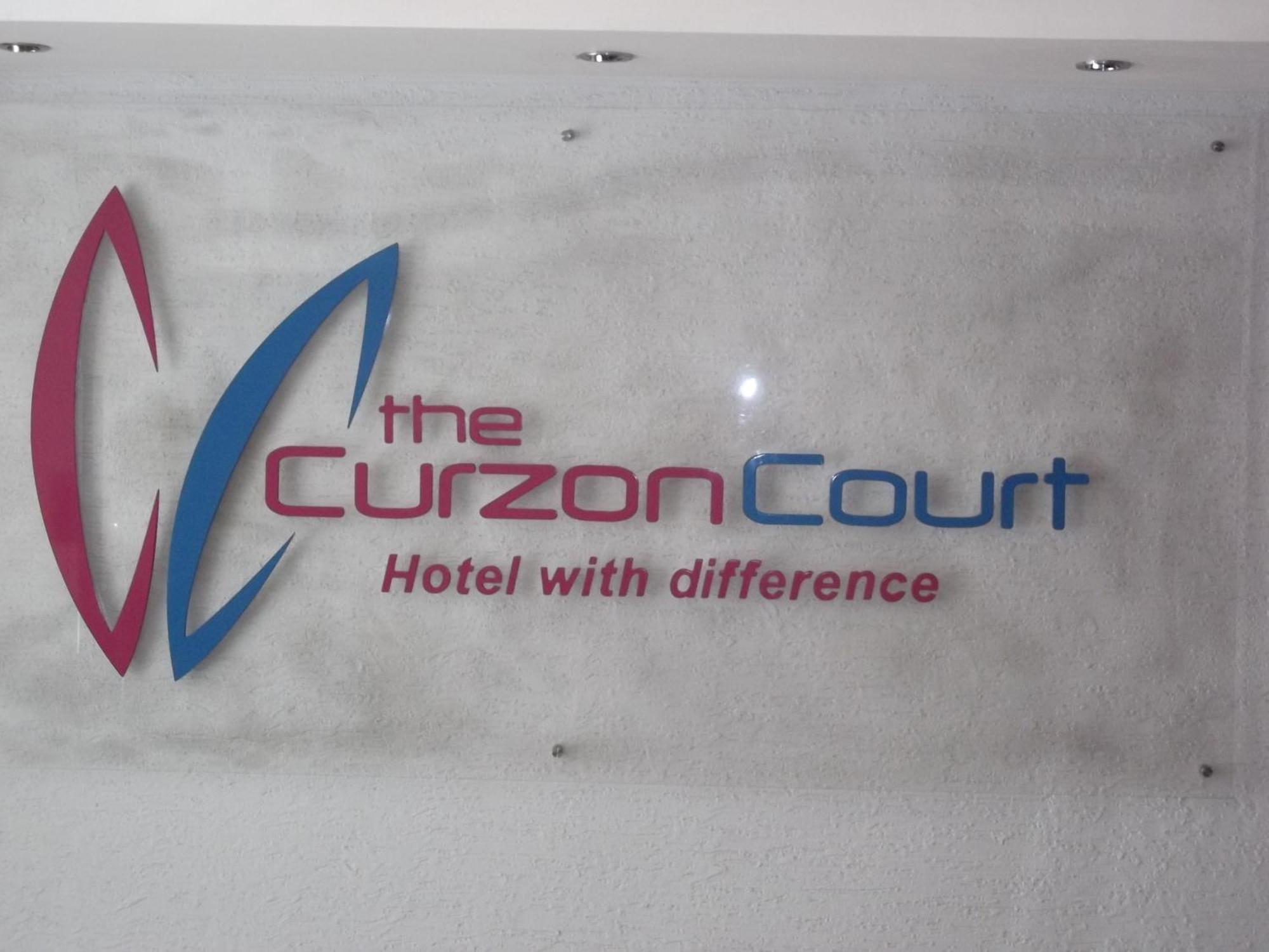 The Curzon Court Hotel Bangalore Exterior photo